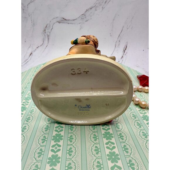 Hummel Goebel Homeward Bound #334, TMK5, 1975, 5.25”tall, beautiful figurine - Picture 8 of 9